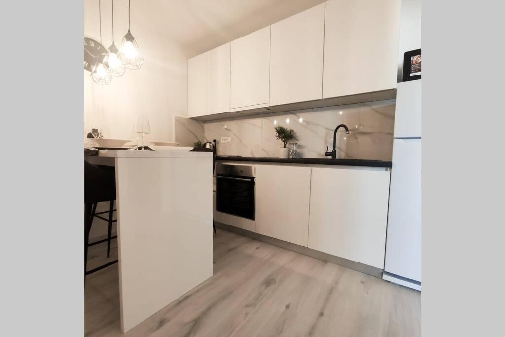 New! Top Apartment, Split View From Above Esterno foto