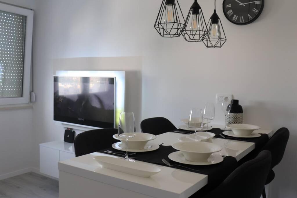 New! Top Apartment, Split View From Above Esterno foto
