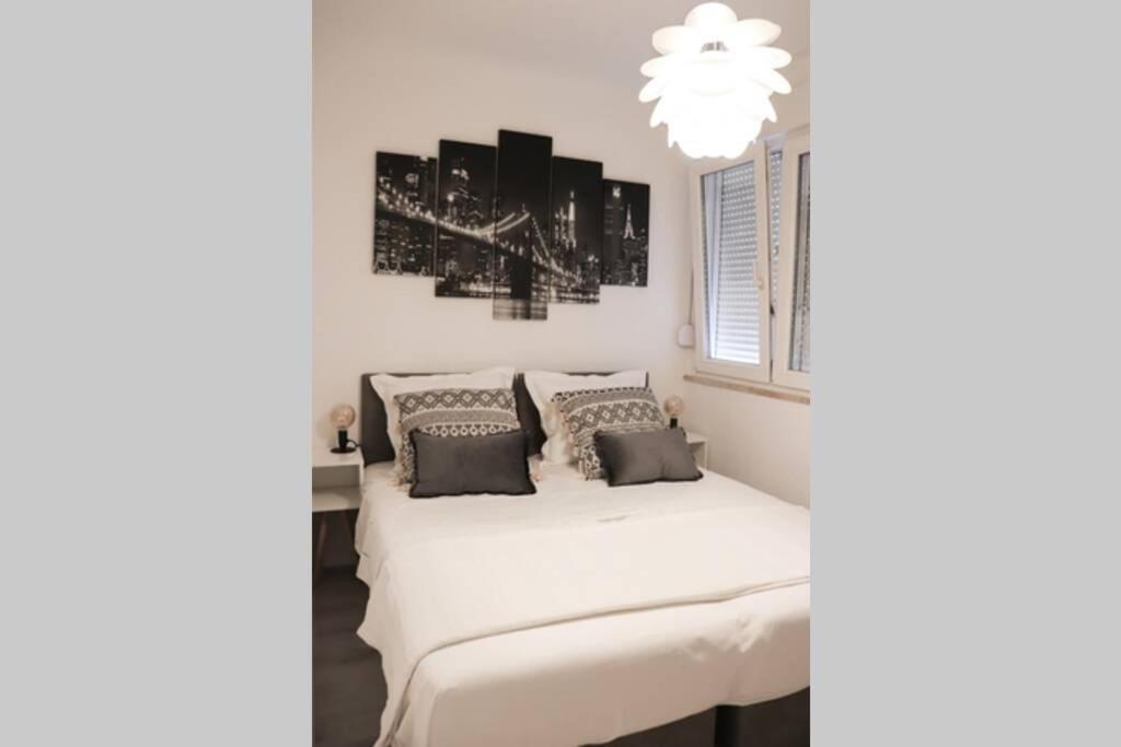 New! Top Apartment, Split View From Above Esterno foto