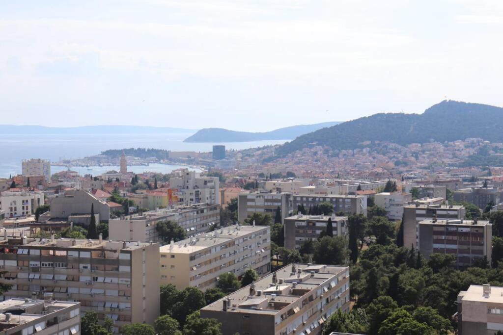 New! Top Apartment, Split View From Above Esterno foto