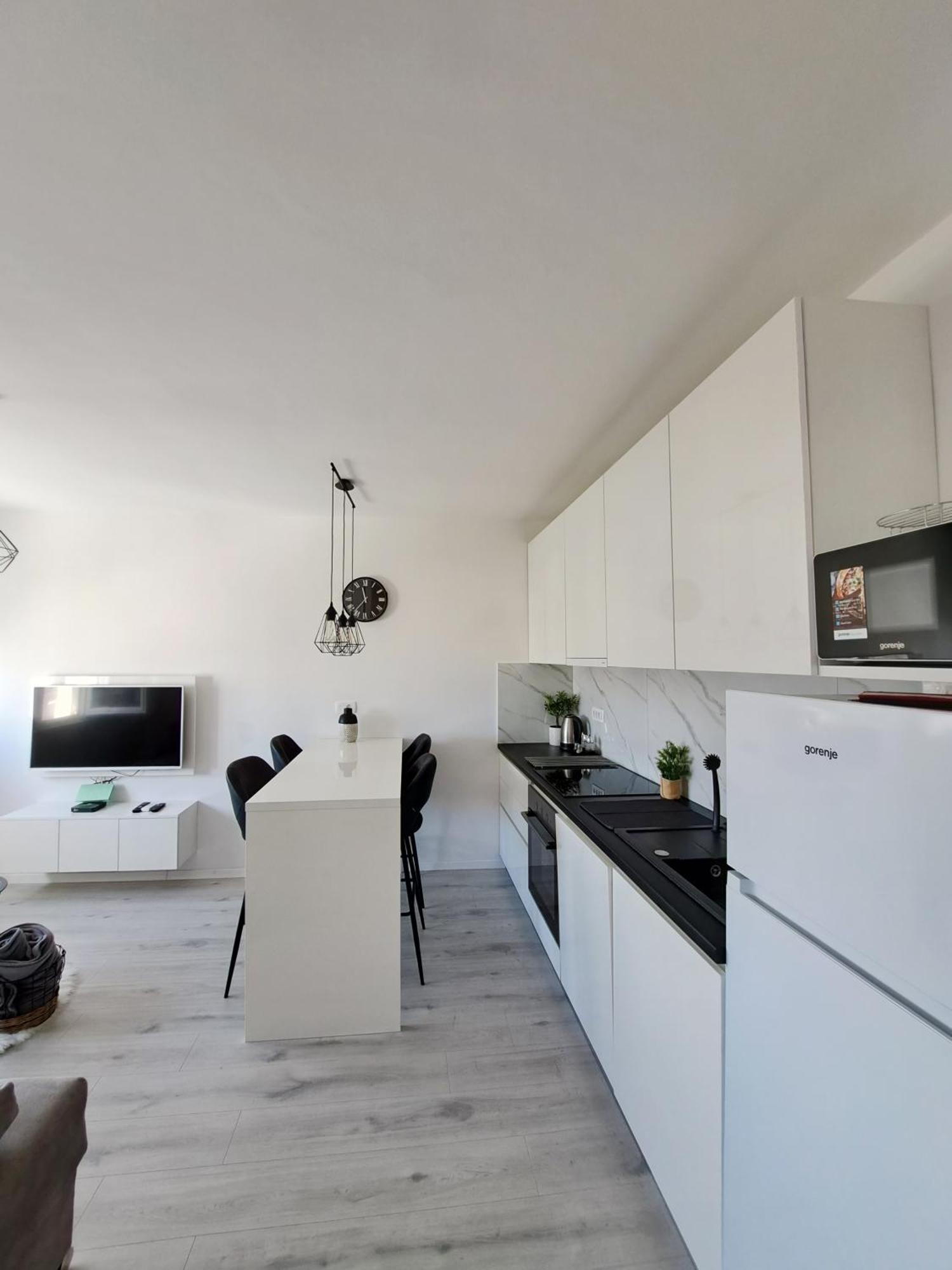 New! Top Apartment, Split View From Above Esterno foto